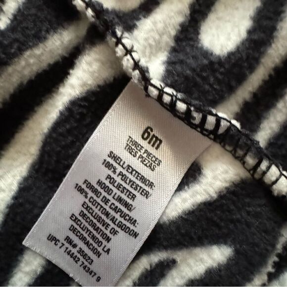 Carter’s Black & Pink Zebra Print Fleece Hoodie Jacket Size 6 Months - Picture 7 of 7